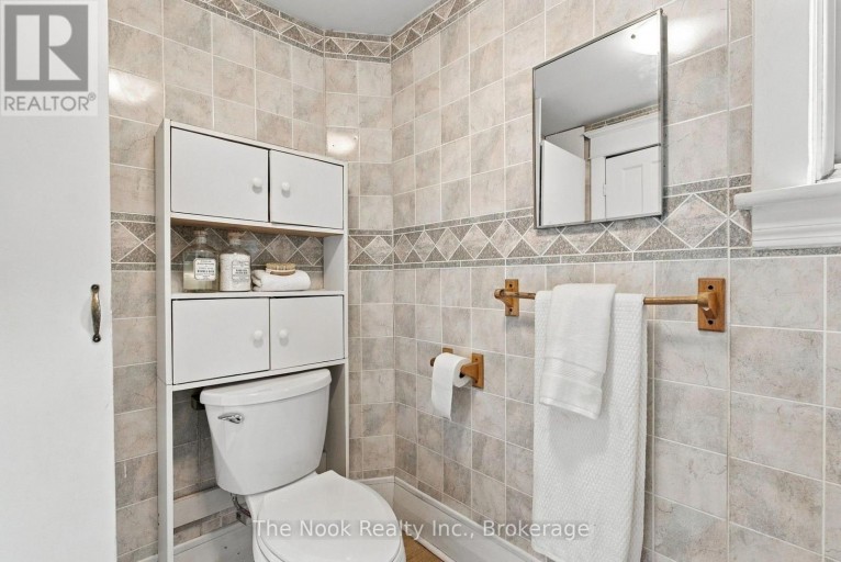5 GRANTS LANE, Clarington (Bowmanville), Ontario, L1C2Y4