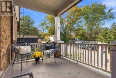 5 GRANTS LANE Clarington (Bowmanville) Ontario photo 4