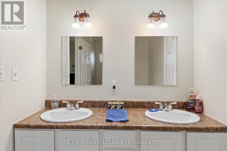 836 HAYES LINE, Kawartha Lakes (Omemee), Ontario, K0L2W0