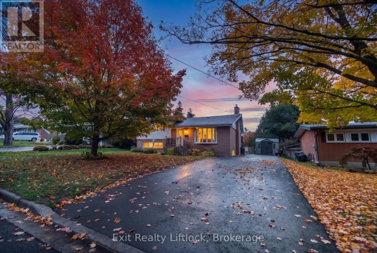 26 BEECHWOOD DRIVE, Peterborough (Monaghan Ward 2), Ontario, K9J1M4