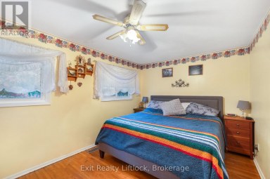 26 BEECHWOOD DRIVE Peterborough (Monaghan Ward 2) Ontario photo 5