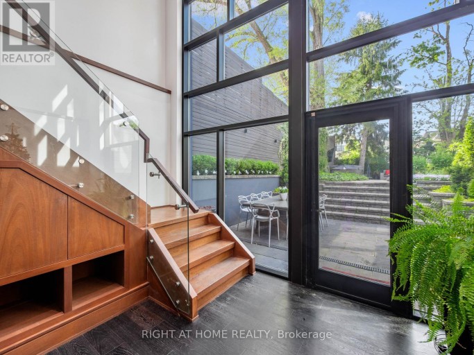 336 MELROSE AVENUE, Toronto (Bedford Park-Nortown), Ontario, M5M1Z4