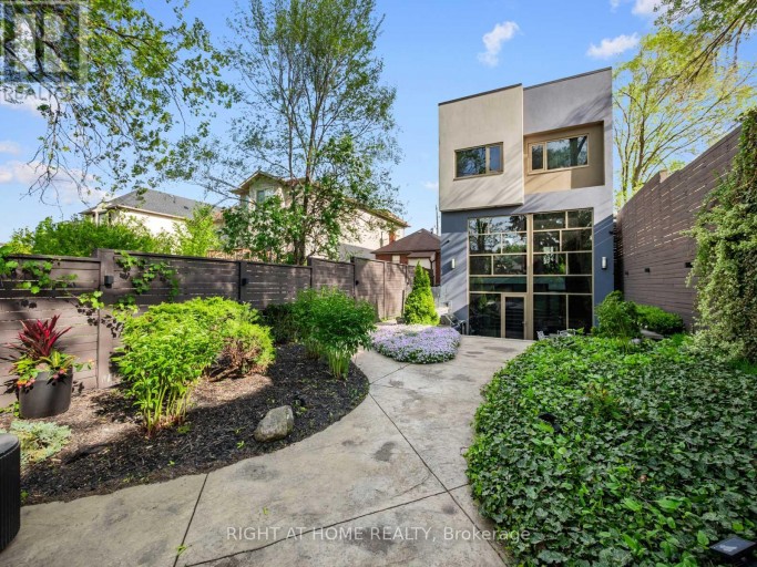 336 MELROSE AVENUE, Toronto (Bedford Park-Nortown), Ontario, M5M1Z4