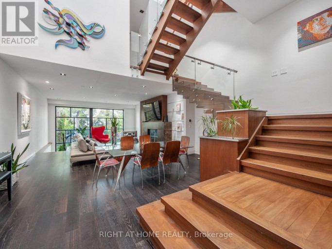 336 MELROSE AVENUE, Toronto (Bedford Park-Nortown), Ontario, M5M1Z4