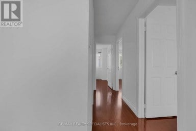11 - 3525 BRANDON GATE DRIVE Mississauga (Malton) Ontario photo 14