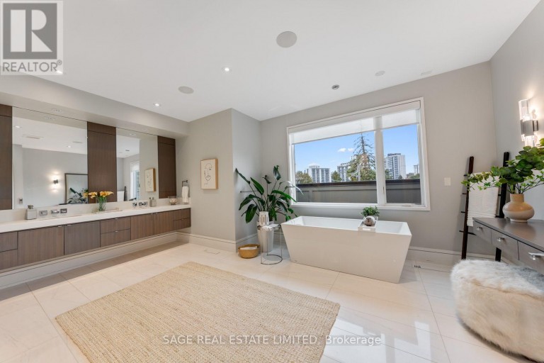 5 THURLOE AVENUE, Toronto (Mount Pleasant East), Ontario, M4S0B4