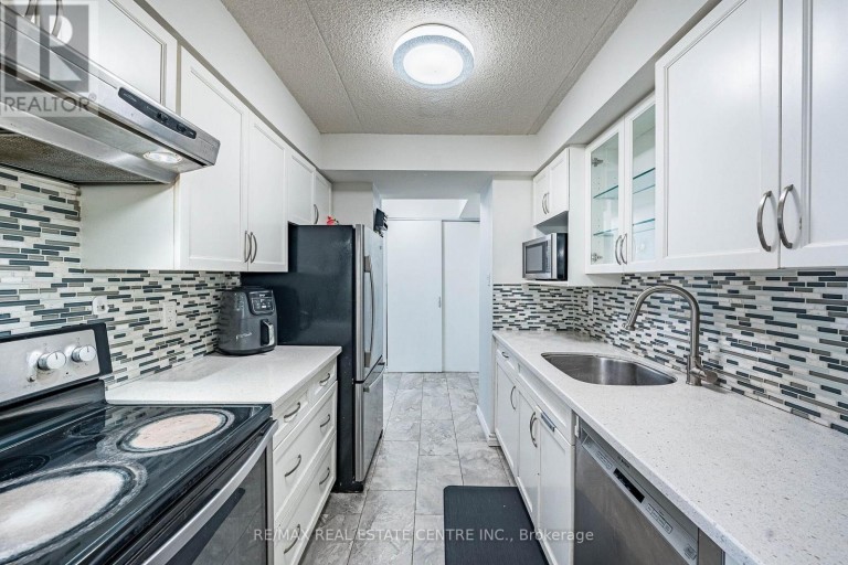 315 - 1525 DIEFENBAKER COURT, Pickering (Town Centre), Ontario, L1V3W1