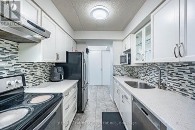 315 - 1525 DIEFENBAKER COURT Pickering (Town Centre) Ontario photo 12