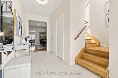 28 VIVIAN CREEK ROAD East Gwillimbury (Mt Albert) Ontario photo 14