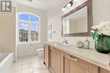 28 VIVIAN CREEK ROAD East Gwillimbury (Mt Albert) Ontario photo 26