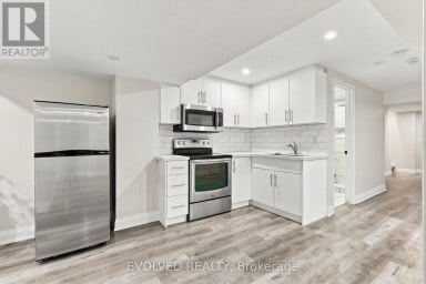 28 VIVIAN CREEK ROAD East Gwillimbury (Mt Albert) Ontario photo 32