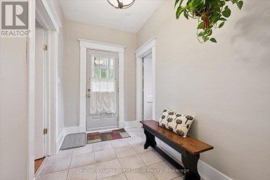 298 CAMERON STREET N Centre Wellington (Fergus) Ontario photo 7