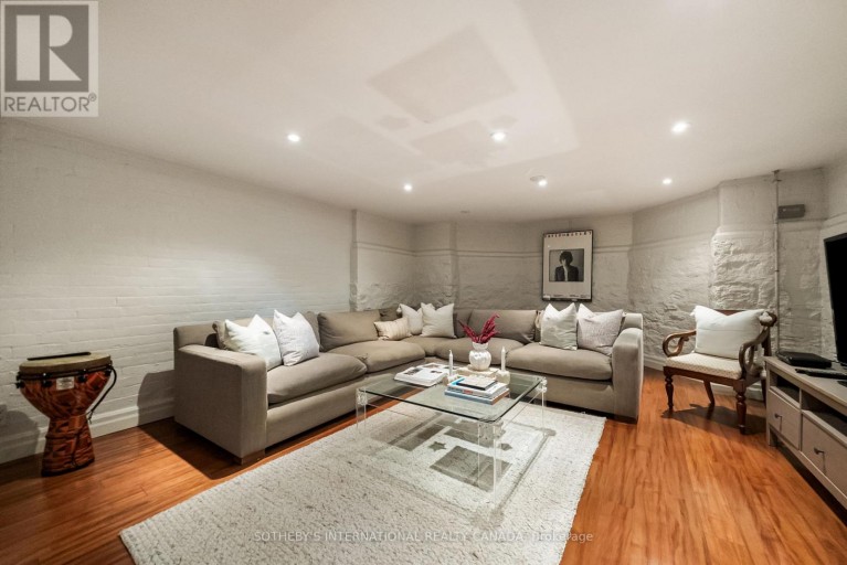 92 WOODLAWN AVENUE W, Toronto (Yonge-St. Clair), Ontario, M4V1G7