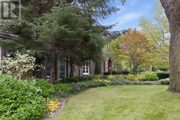 148 STRATHALLAN BOULEVARD, Toronto (Lawrence Park South), Ontario, M5N1S7