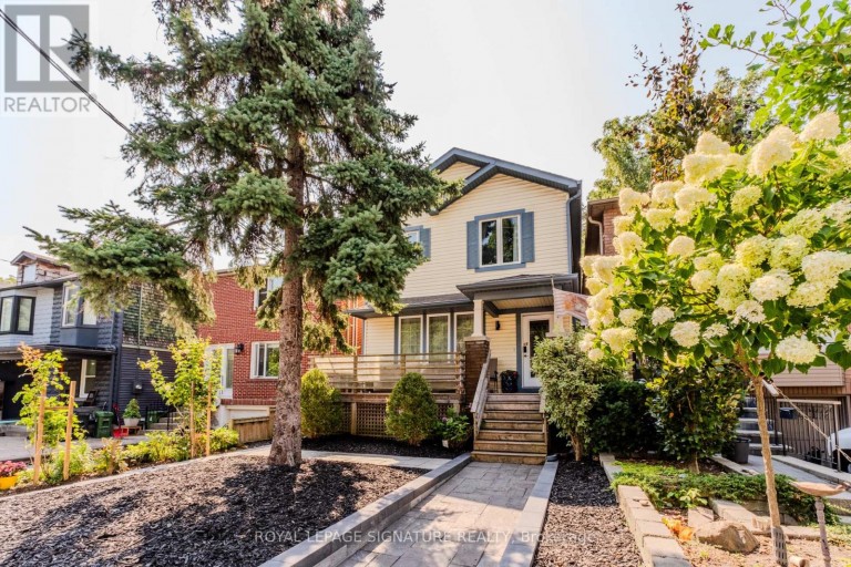 15 BATTENBERG AVENUE, Toronto (Woodbine Corridor), Ontario, M4L1J7