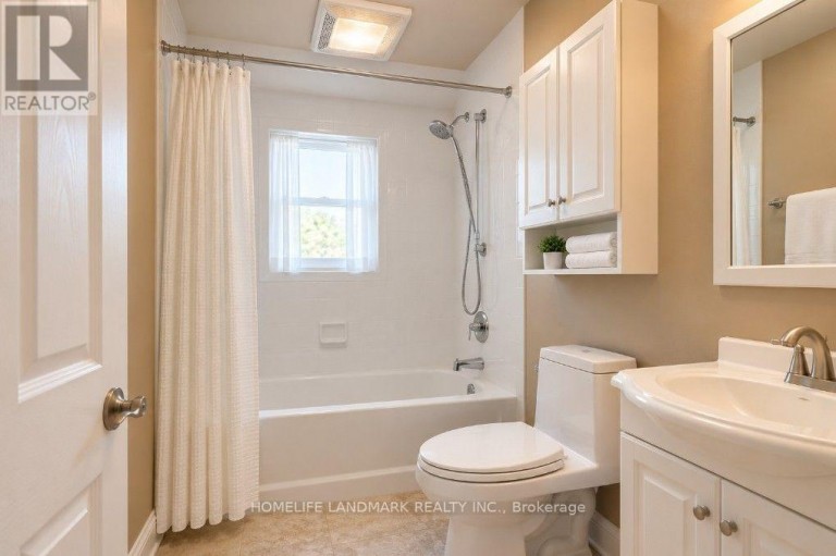 100 LAKE DRIVE N, Georgina (Historic Lakeshore Communities), Ontario, L4P1A9
