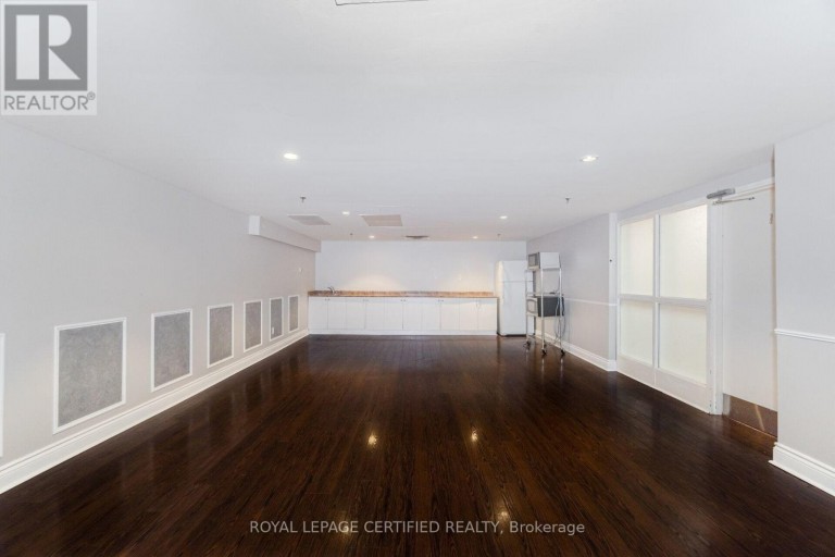 109 - 5 LISA STREET, Brampton (Queen Street Corridor), Ontario, L6T4T4