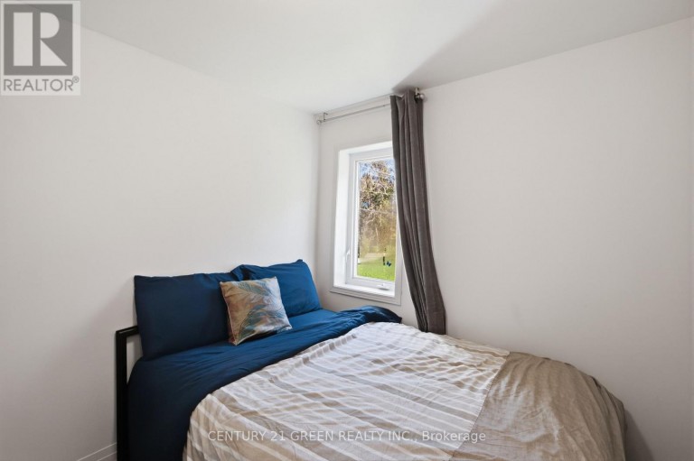 135 VILLAGE STREET, Hastings Highlands (Herschel Ward), Ontario, K0L1C0