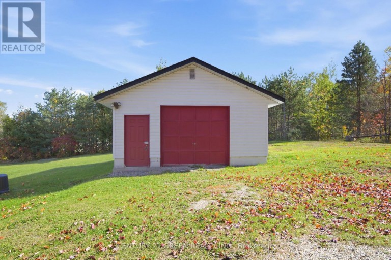 135 VILLAGE STREET, Hastings Highlands (Herschel Ward), Ontario, K0L1C0