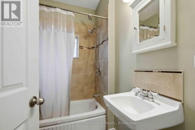12 ALBERT ROAD Quinte West (Frankford Ward) Ontario photo 13