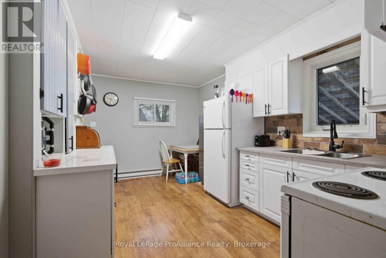 12 ALBERT ROAD, Quinte West (Frankford Ward), Ontario, K0K2C0
