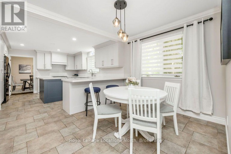 8 SEELEY COURT, Wasaga Beach, Ontario, L9Z2A7