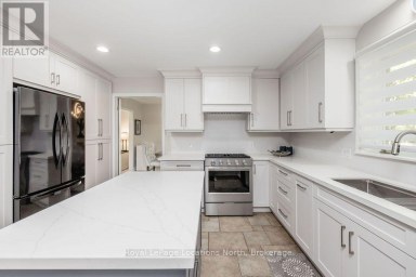 8 SEELEY COURT Wasaga Beach Ontario photo 19