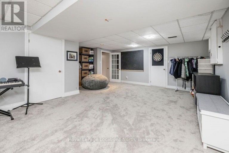 8 SEELEY COURT, Wasaga Beach, Ontario, L9Z2A7
