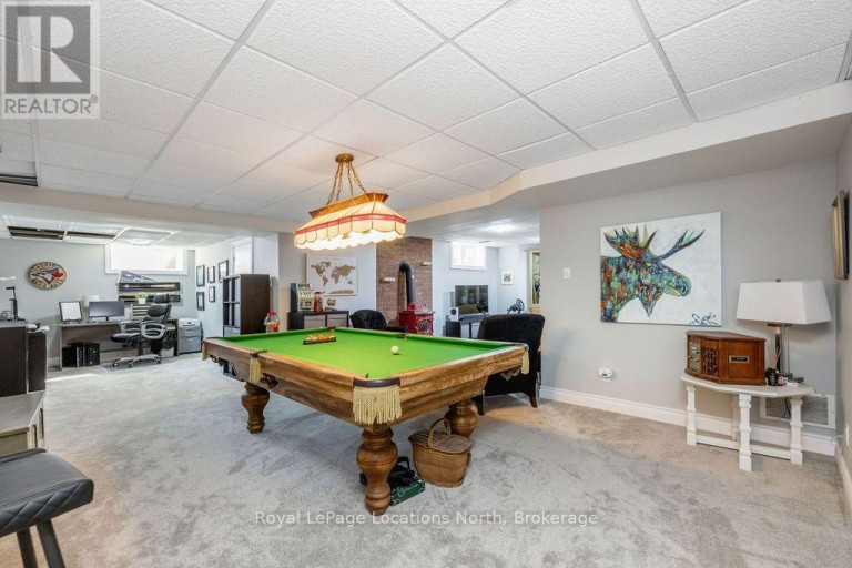 8 SEELEY COURT, Wasaga Beach, Ontario, L9Z2A7