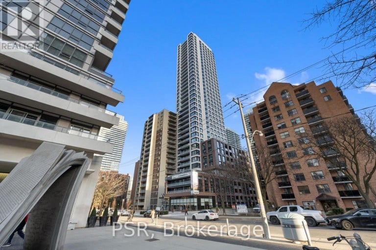 913 - 101 ROEHAMPTON AVENUE, Toronto (Mount Pleasant West), Ontario, M4P2W2