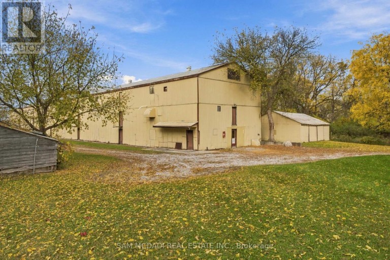 17422 BATHURST STREET, King, Ontario, L3Y4V9