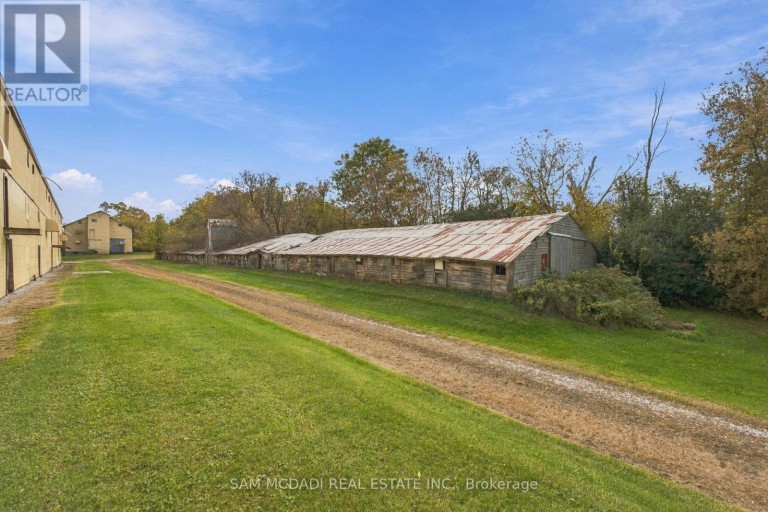 17422 BATHURST STREET, King, Ontario, L3Y4V9