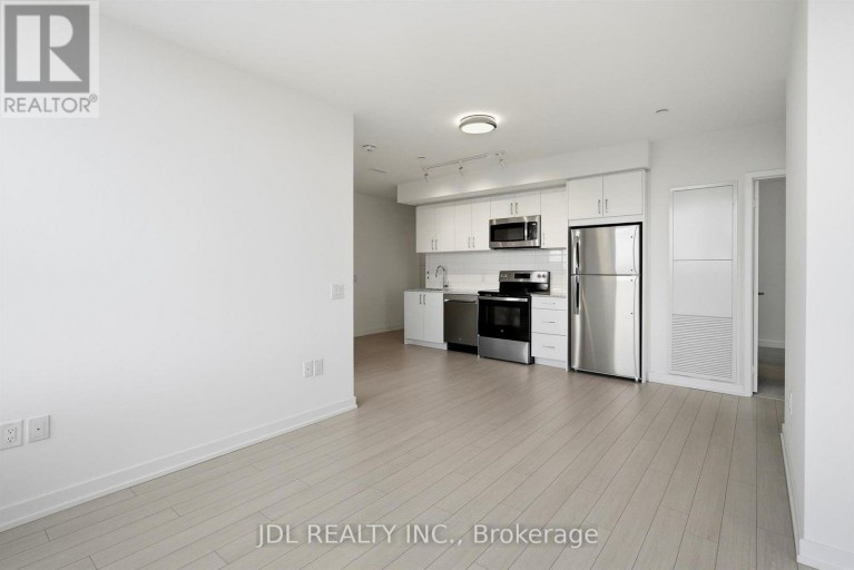 808 - 4010 EGLINTON AVENUE W, Toronto (Humber Heights), Ontario, M9A0G5