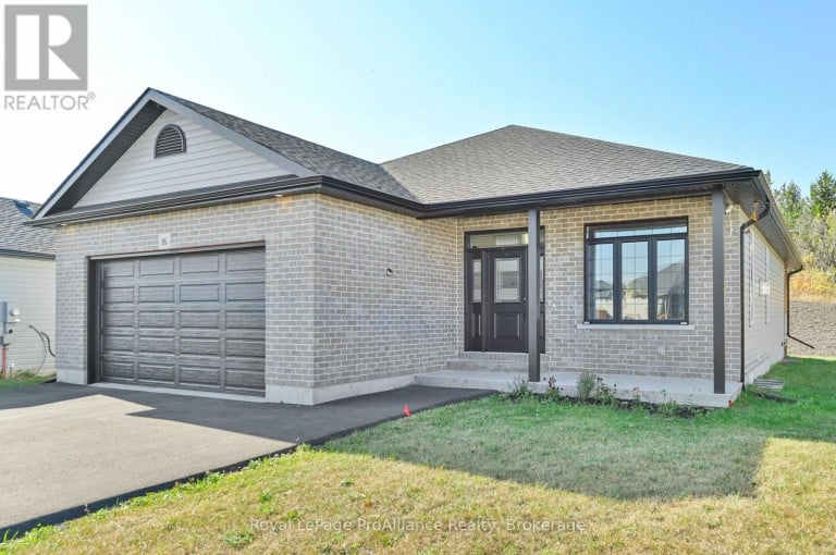 16 LEHTINEN CRESCENT, Belleville (Belleville Ward), Ontario, K8P0H4