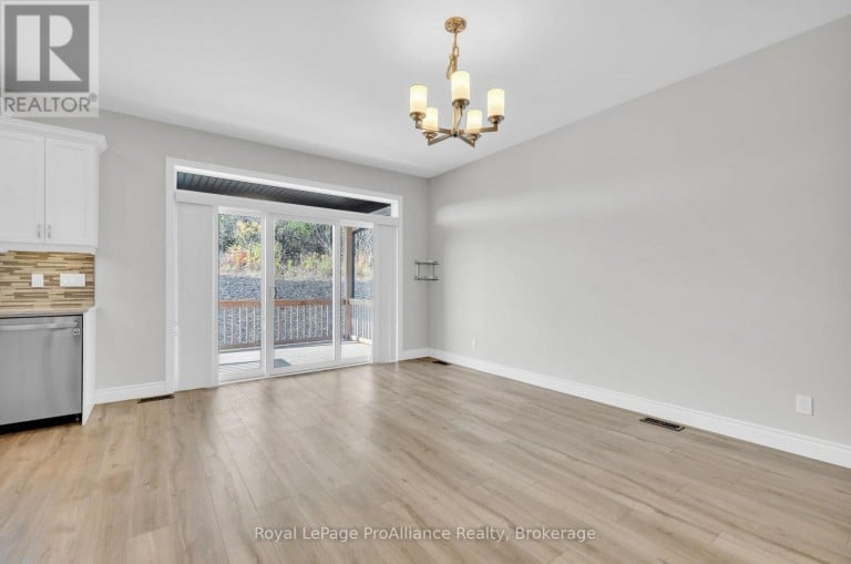 16 LEHTINEN CRESCENT, Belleville (Belleville Ward), Ontario, K8P0H4