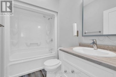 16 LEHTINEN CRESCENT Belleville (Belleville Ward) Ontario photo 12