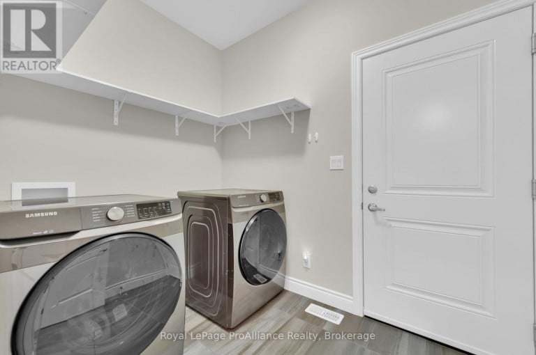 16 LEHTINEN CRESCENT, Belleville (Belleville Ward), Ontario, K8P0H4