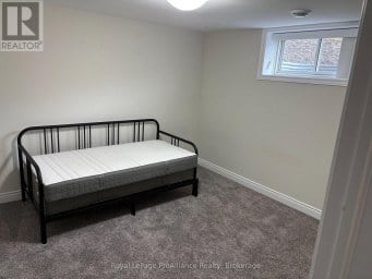 16 LEHTINEN CRESCENT Belleville (Belleville Ward) Ontario photo 20
