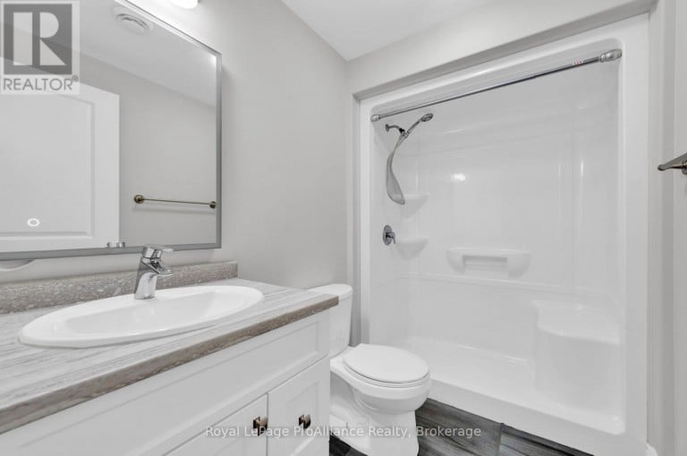 16 LEHTINEN CRESCENT, Belleville (Belleville Ward), Ontario, K8P0H4