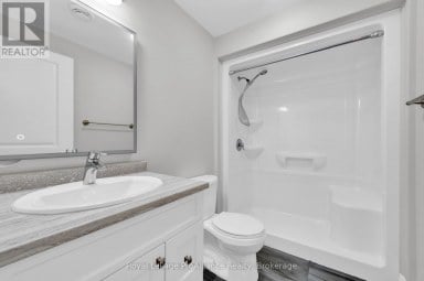 16 LEHTINEN CRESCENT Belleville (Belleville Ward) Ontario photo 22
