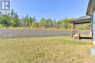 16 LEHTINEN CRESCENT Belleville (Belleville Ward) Ontario photo 25