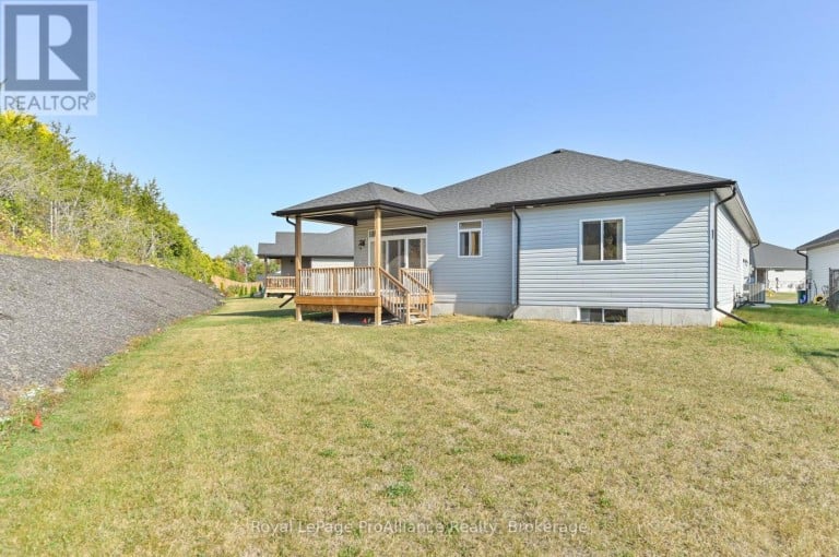16 LEHTINEN CRESCENT, Belleville (Belleville Ward), Ontario, K8P0H4