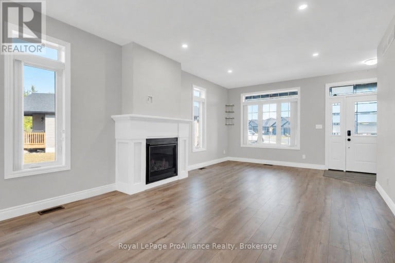 16 LEHTINEN CRESCENT, Belleville (Belleville Ward), Ontario, K8P0H4