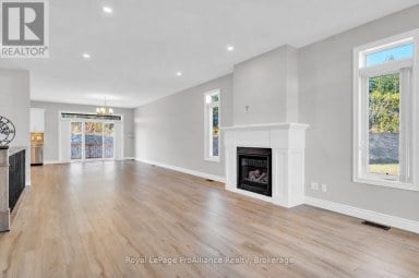 16 LEHTINEN CRESCENT Belleville (Belleville Ward) Ontario photo 6