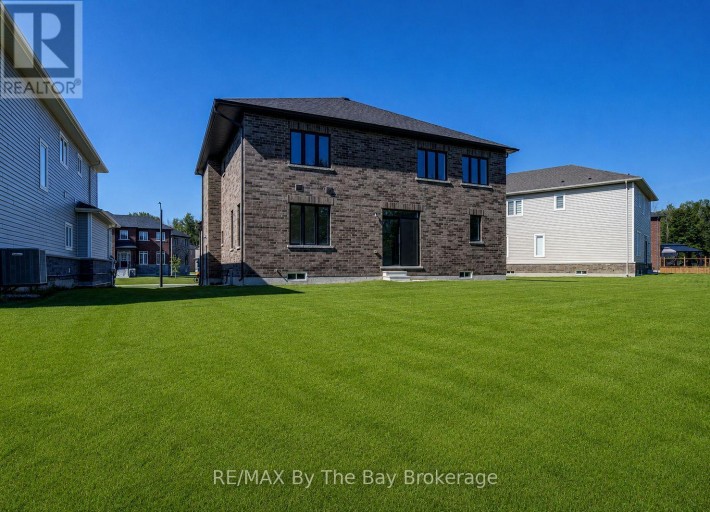 50 AMBER DRIVE, Wasaga Beach, Ontario, L9Z0R8