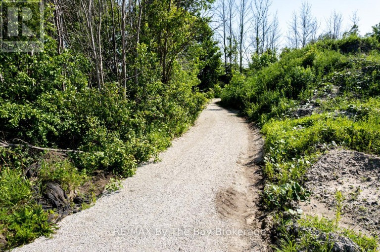 50 AMBER DRIVE, Wasaga Beach, Ontario, L9Z0R8