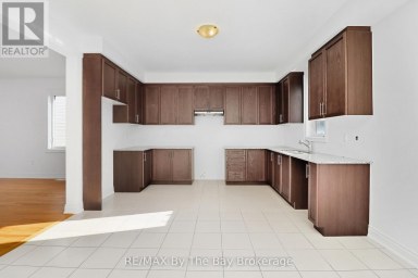 50 AMBER DRIVE Wasaga Beach Ontario photo 9