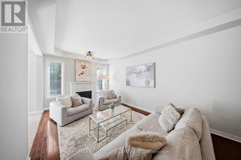 5300 PICKETTS WAY, Burlington (Orchard), Ontario, L7L7J6
