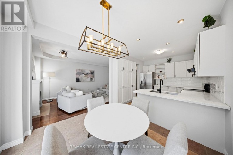 5300 PICKETTS WAY, Burlington (Orchard), Ontario, L7L7J6