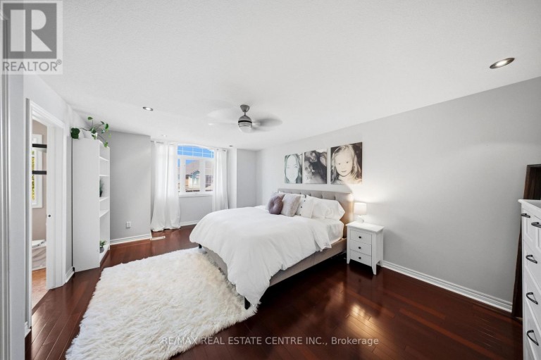 5300 PICKETTS WAY, Burlington (Orchard), Ontario, L7L7J6